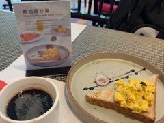 -深圳富苑皇冠假日套房酒店