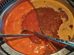 鸳鸯锅-季季红火锅(长沙步行街店)