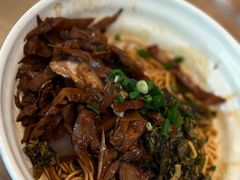 -佬钱湾仔(衣裳街店)