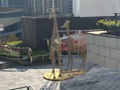 -瑞虹新天地月亮湾