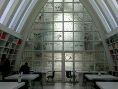 -钟书阁(松江泰晤士小镇店)