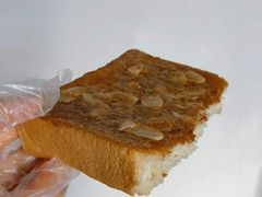 厚切焦糖扁桃仁吐司-奈雪的茶(东原悦荟店)