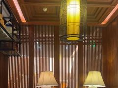 -八府香鸭·啫啫煲(华山路店)