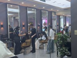 -藤野造型烫染·漂发