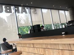 -星巴克臻选(湖滨道店)