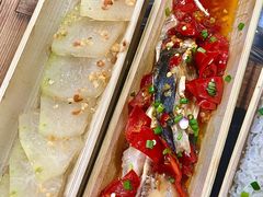 -胡须哥网红竹筒菜