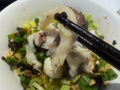 -爱你您·自家鱼塘·活水喷泉鱼火锅(八里店)