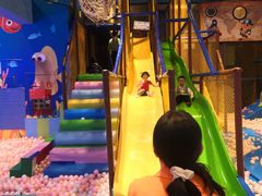 -鸿通城购物中心