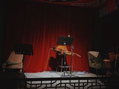 -三两三民谣咖啡清吧