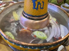 -毛辣果·贵州红酸汤牛肉火锅(西单店)