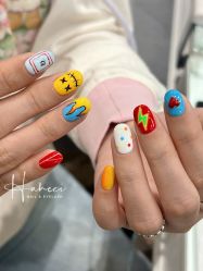 -花岐款式专研健康美甲沙龙