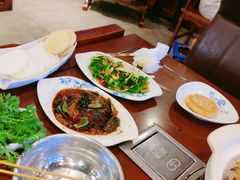 -亿诣蝎府炸酱面羊蝎子火锅(酷车小镇店)