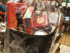 -VENCHI 闻绮(北京国贸商城店)