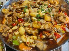 牛蛙爱上虾-小民大排档(光谷店)