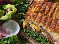 超级牛肉帕尼尼-O'mills Sourdough Bakery&Bistro(永嘉路店)