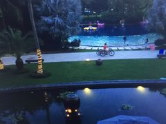 -三亚湾海居铂尔曼度假酒店