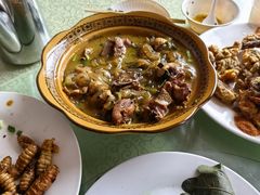 -华龙特色大骨鸡农家菜馆