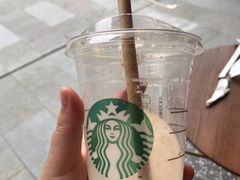 -星巴克臻选(上海虹桥新天地三店)