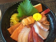 杂锦鱼生饭套餐-田舍家Inakaya(天汇igc店)