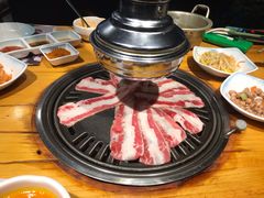 -唯成•韩国炭火烤肉 유성고기