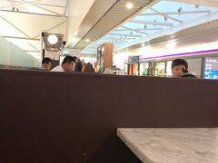 -星巴克(上海虹桥站2A检票口)