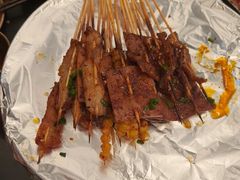 -何师烧烤Pro ·江湖川菜·小龙虾·精酿(太古里旗舰店)