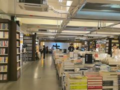 -先锋书店(五台山总店)