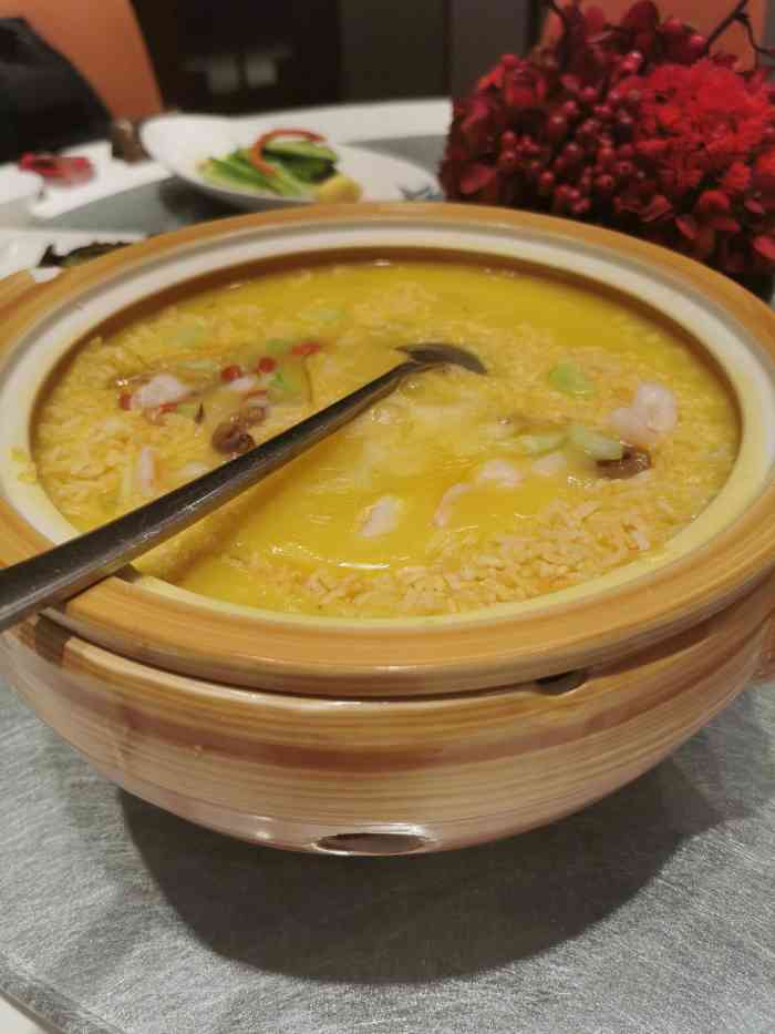 汤记传菜(浦江店)-"家庭聚餐来吃的,工作日车位也比较紧张,最.