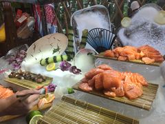 -松山湖凯悦酒店·Café自助餐厅·周末火舞秀表演