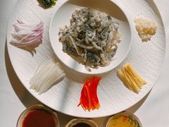 鱼皮捞起-申粤轩·手工点心·金牌烧味·经典粤菜(丁香花园店)