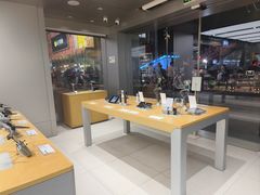 -DJI大疆(深圳华强北曼哈授权体验店)