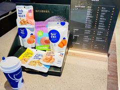 -瑞幸咖啡(武汉摩尔城L2层店)