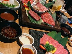 赤肉组合-炼火烤肉店