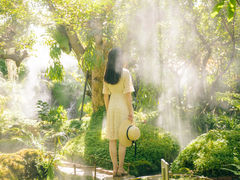 -Chom Cafe and Restaurant