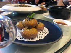 -景月阁空中食府(希尔顿酒店)
