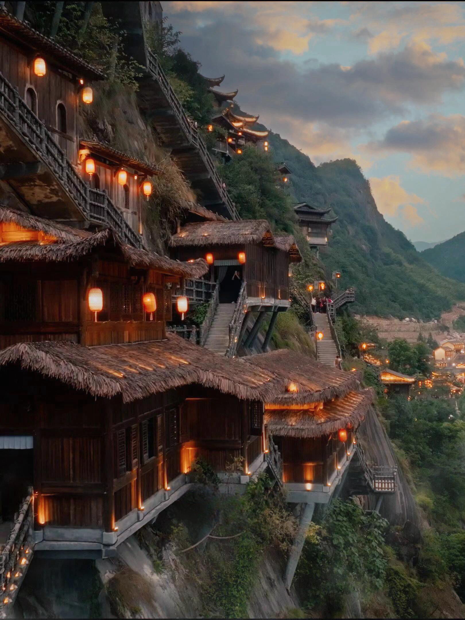 总要来看一次悬崖上的仙侠世界