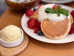 草莓舒芙蕾松饼-WOKKA by艮上(中海环宇荟店)