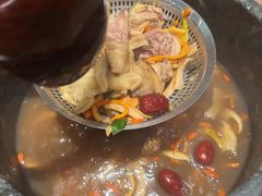 -蘑界·野生菌火锅(深业上城店)