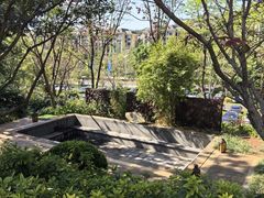 -七彩云南古滇温泉山庄