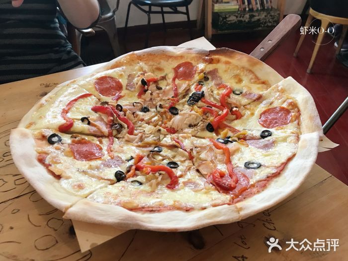 JAMES+詹嘉厨房汤姆至尊披萨图片