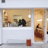 香港｜街巷里的纯白简约风咖啡店☕️