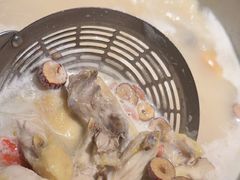 猪肚鸡肉-尚尚仙·酸汤猪手·猪肚鸡火锅(华联万柳购物中心店)