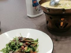 -香山湖家家宴(中山陵店)
