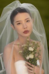 -喜爱高定婚纱摄影