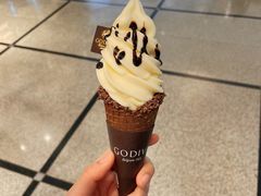 香草味巧克力冰淇淋-GODIVA(美罗城店)