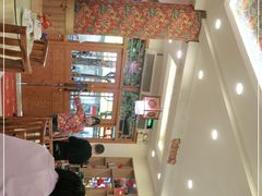 -鹤乡东北菜(崮山路店)