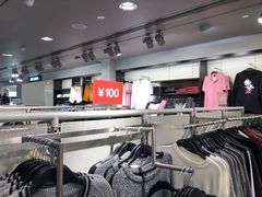 -H&M(天一广场店)