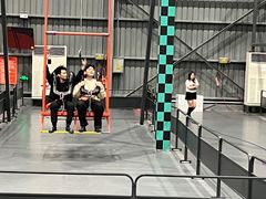 -极限PLAY运动娱乐新世界·团建派对潮玩休闲馆·室内蹦极高空游乐园