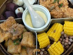 -黄桷树曹家私房菜(江与城店)