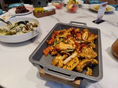 -荷塘秋月·本帮江浙菜(国权路店)